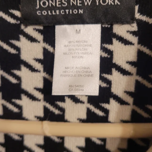 *last Day Posted* Jones New York Black and White Cowl Neck Sweater - Picture 3 of 3